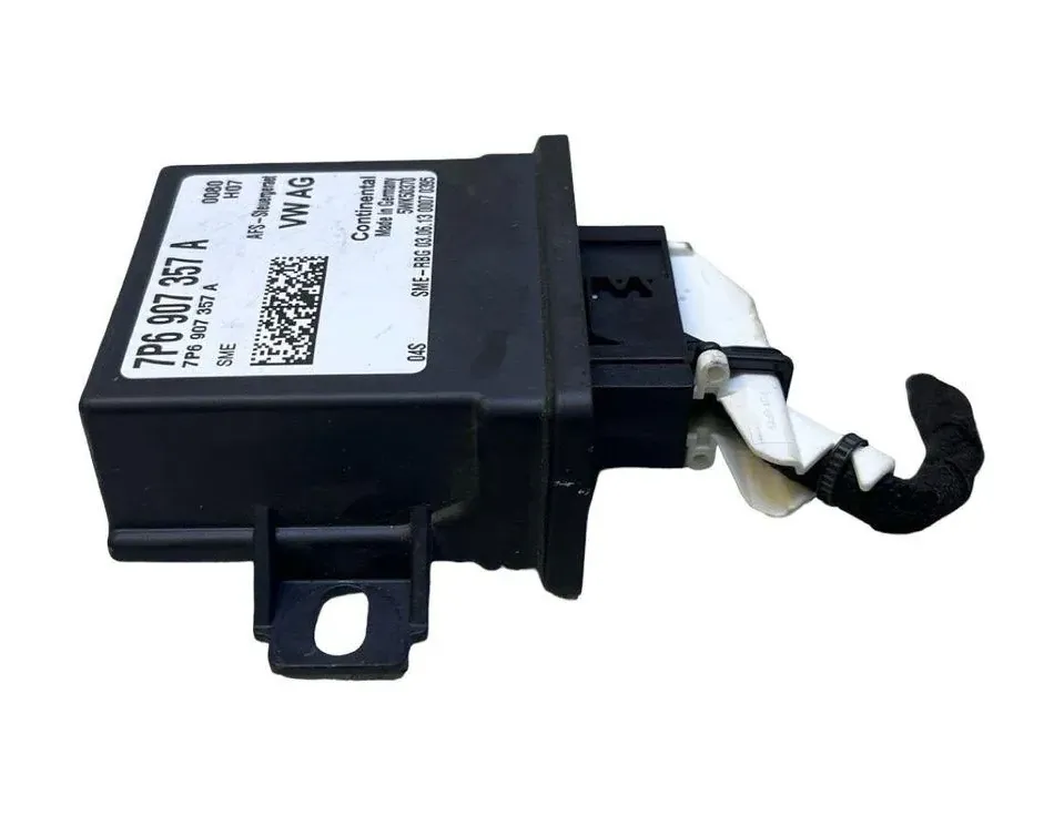 SKODA Octavia 3 generation (2013-2020) Headlight Control Unit 7P6907357A 35625921