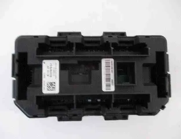 BMW 1 Series F20/F21 (2011-2020) Fuse Box 10122013,933787901,6114V7 32465517