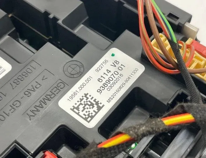 BMW 1 Series F20/F21 (2011-2020) Fuse box 9389070 22176456