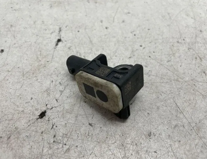 BMW 1 Series F20/F21 (2011-2020) Датчик удара передний правый 9234989 22185599