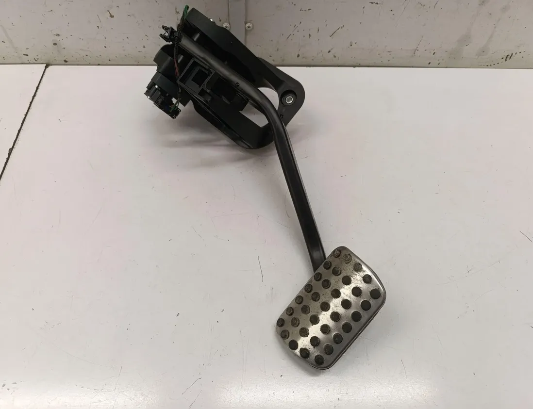 MERCEDES-BENZ GLE W166 (2015-2018) Brake Pedal A1672902200 28446908