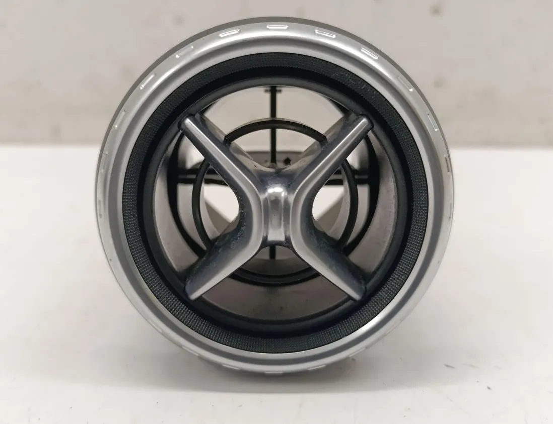 MERCEDES-BENZ GLA-Class X156 (2013-2020) Dashboard Air Vents A1568300054 29838660