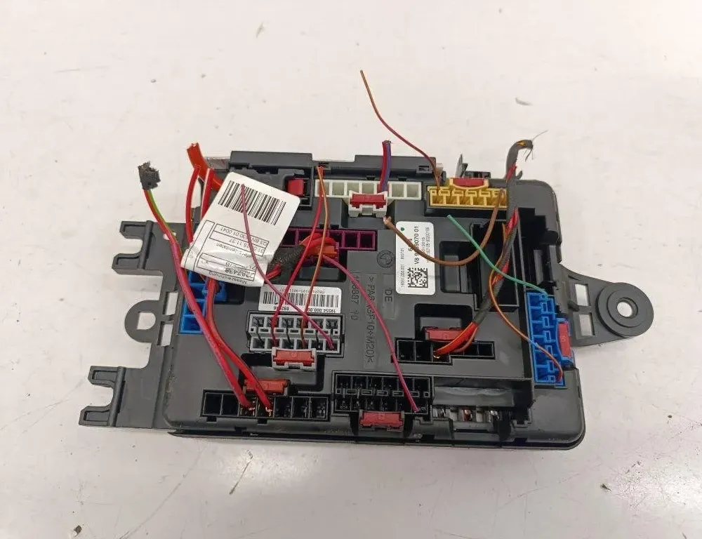 BMW 4 Series F32/F33/F36 (2013-2020) Fuse box 9389070 30411099
