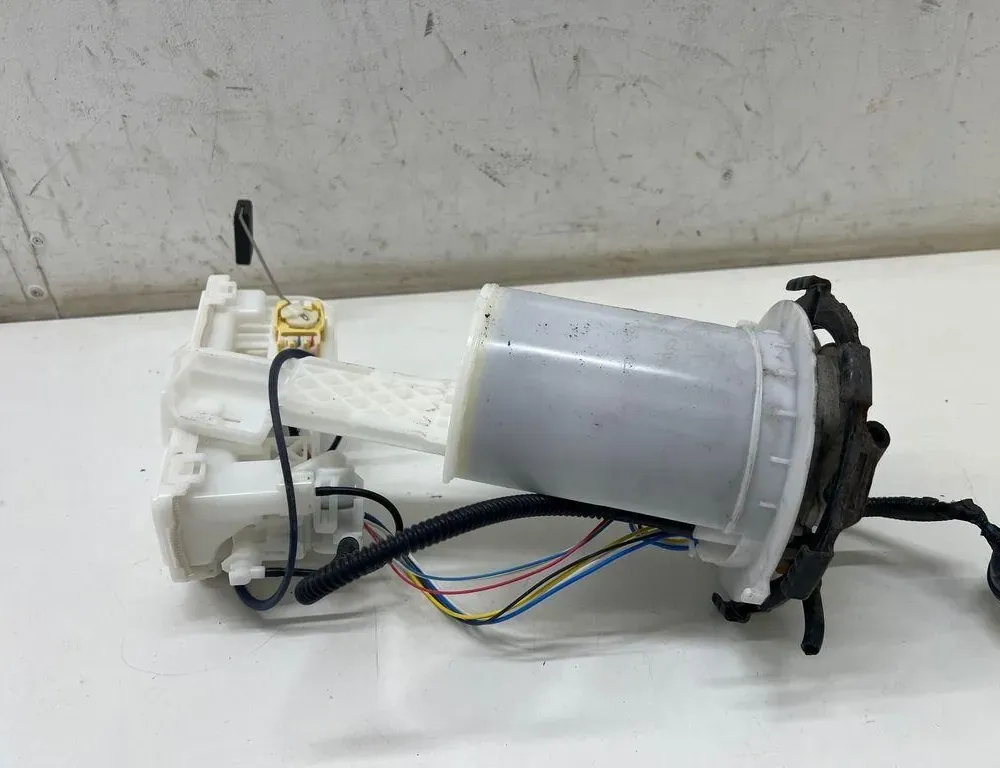 TOYOTA Yaris 4 generation (2020-2023) Mechanical fuel pump 36194331