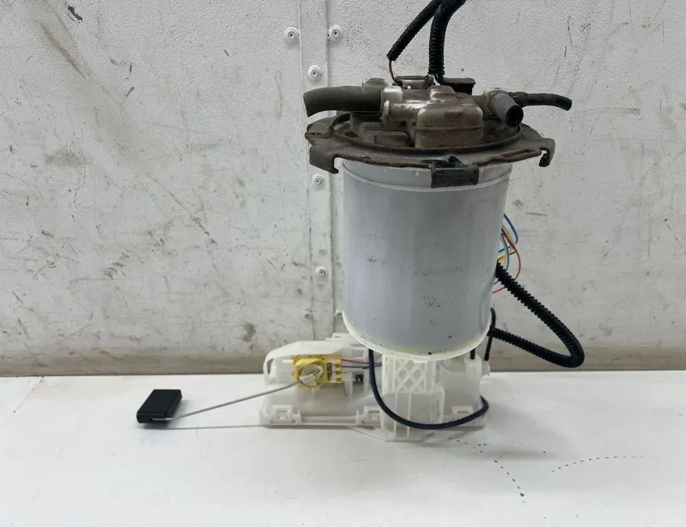 TOYOTA Yaris 4 generation (2020-2023) Mechanical fuel pump 36194331