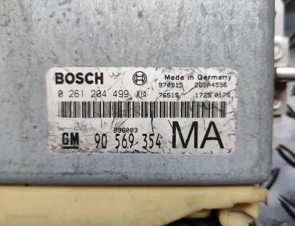 OPEL Vectra B (1995-1999) Engine Control Unit ECU 0261204499 33171115