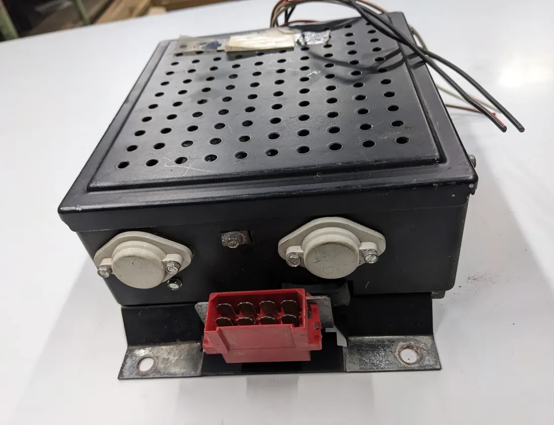 MERCEDES-BENZ LK/LN2 (1984-1998) Усилитель звука 7607351112,47372717,307488,Ip0071,blaupunkt 33692938