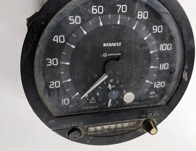 RENAULT TRUCKS Premium (1996-present) Тахограф Typ131824,1318.24,131824,D78052,2620171,Ip0129 33914401