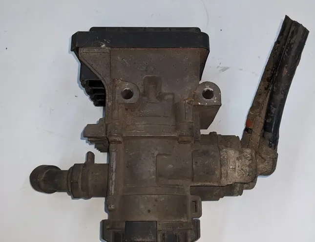 VOLVO FH 12 (1993-present) EBS Modulator 20828237,K000914,Ip1188,KnorrBremse 34153875