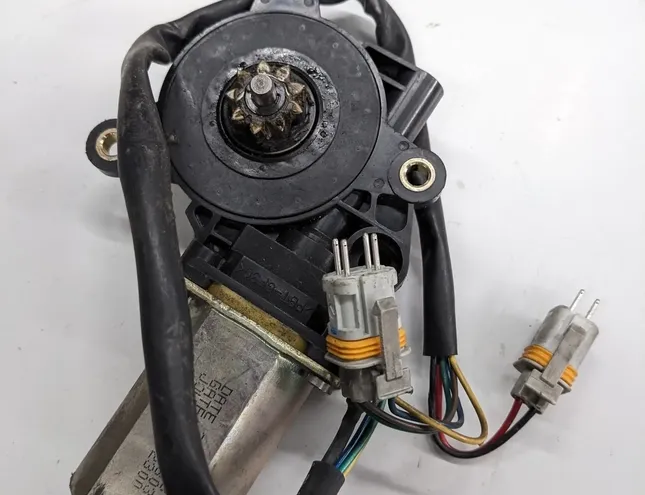 MAN TGA (2000-present) Front Right Door Window Control Motor 81286016130,5000303,3e3664b35,Ip1229 34399930