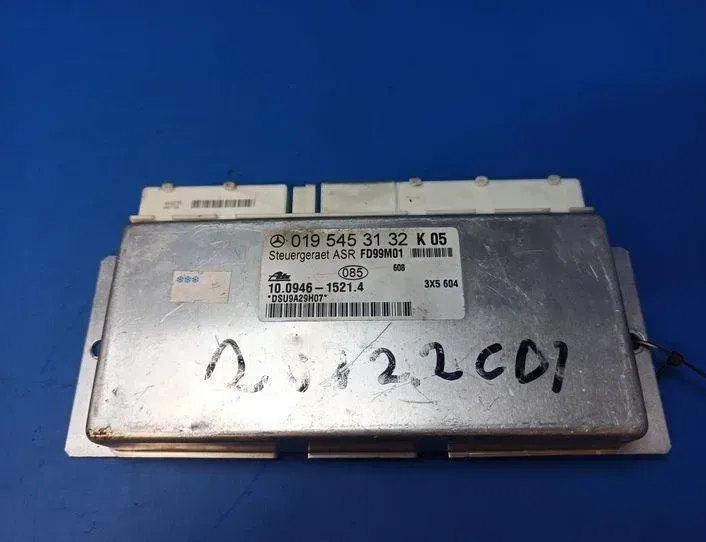 MERCEDES-BENZ C-Class W202/S202 (1993-2001) ABS control unit 0195453132 21498634