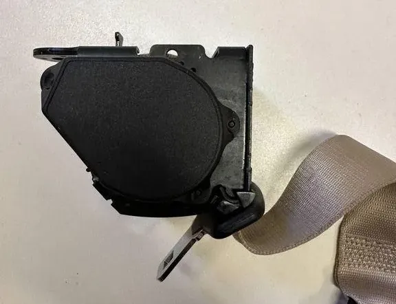 BMW 2 Series F22/F23 (2013-2020) Rear Middle Seatbelt 618642004b 34705087