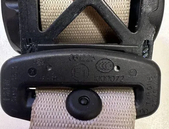 BMW 2 Series F22/F23 (2013-2020) Rear Middle Seatbelt 618642004b 34705087