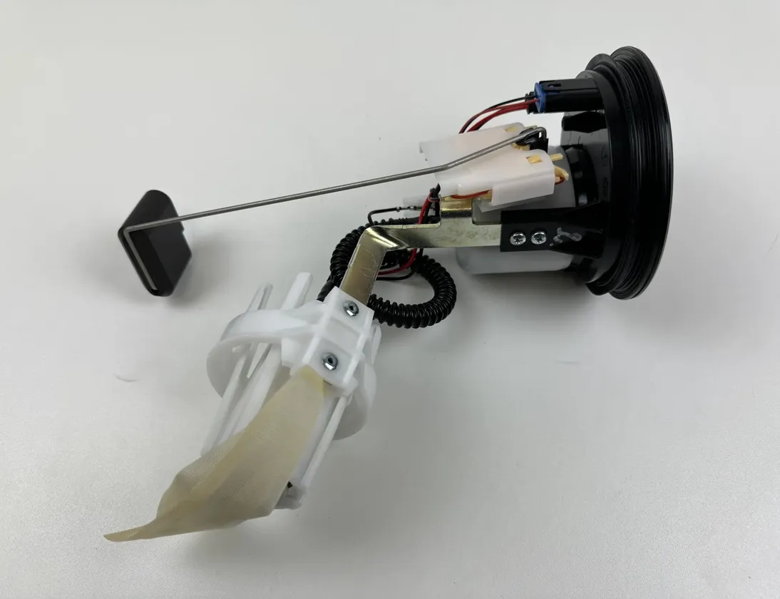 BMW R Fuel pump 8393577,16117677883,7677883,16148393577 23633896