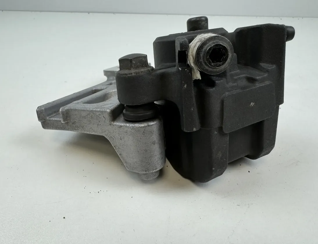 YAMAHA XSR 2DR259215000,2DR2580W0000,2DR-2580W-00-00 24352423