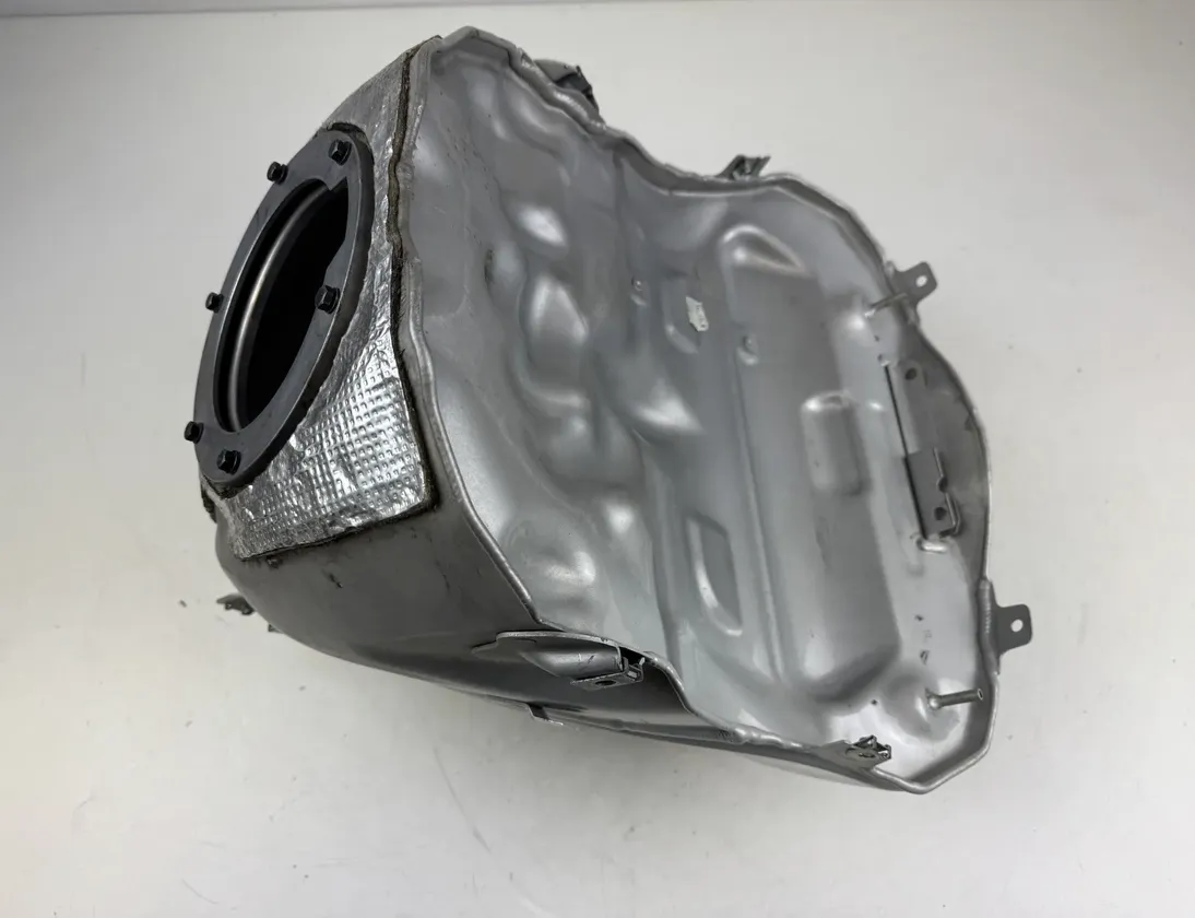 BMW S (2014-2019) Petrol fuel tank 16117692207,16117717811,16117726916 28839623