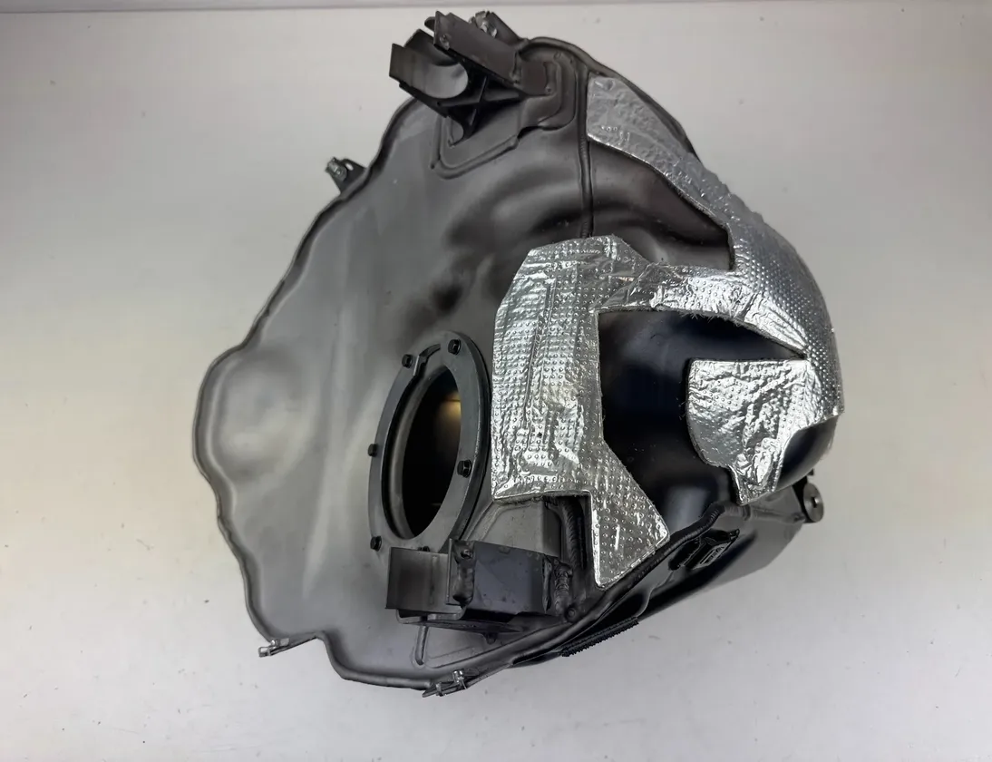 BMW R 1300 GS Petrol fuel tank 16117921850,16115A79076 32205391