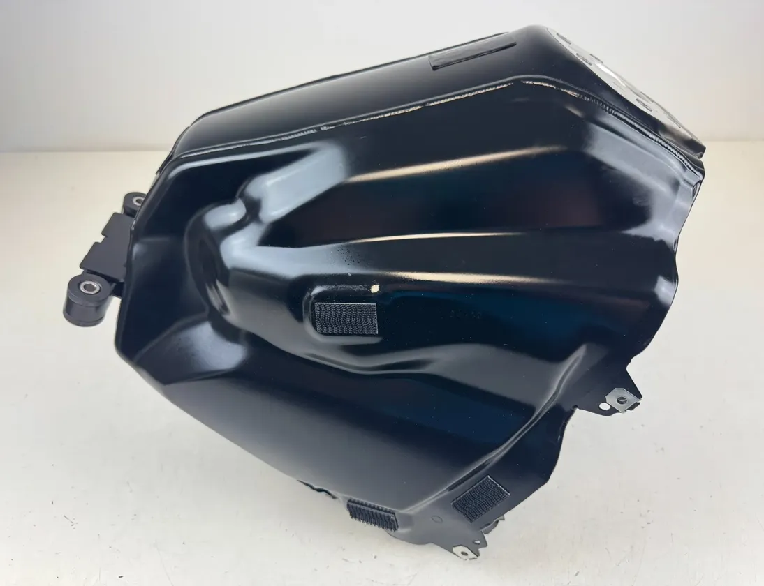 BMW R 1300 GS Petrol fuel tank 16117921850,16115A79076 32205391
