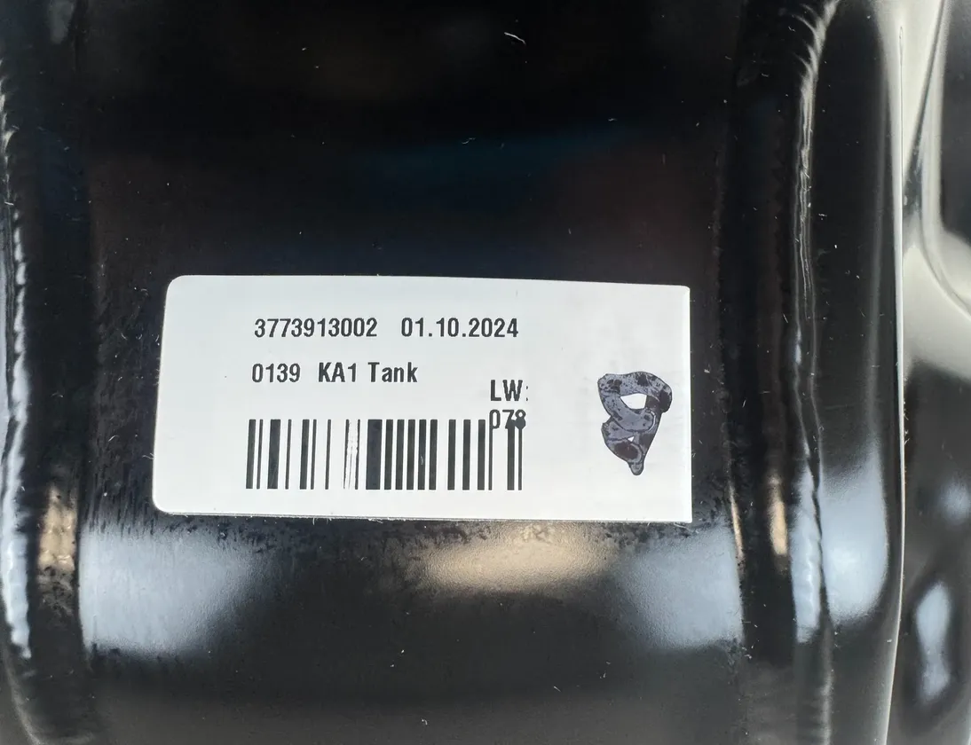 BMW R 1300 GS Petrol fuel tank 16117921850,16115A79076 32205391