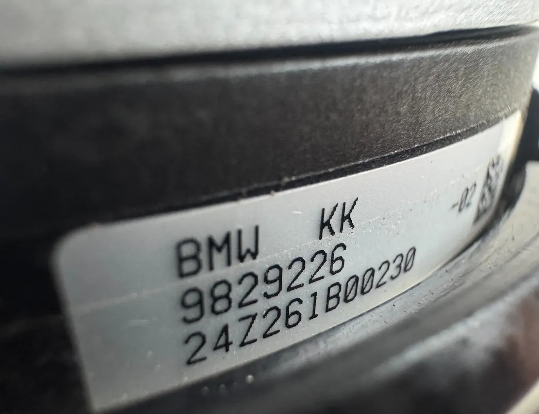 BMW R 1300 GS Fuel cap cover lid 9829226,16119829227,46631541516,16118531632,16119829226 32205465