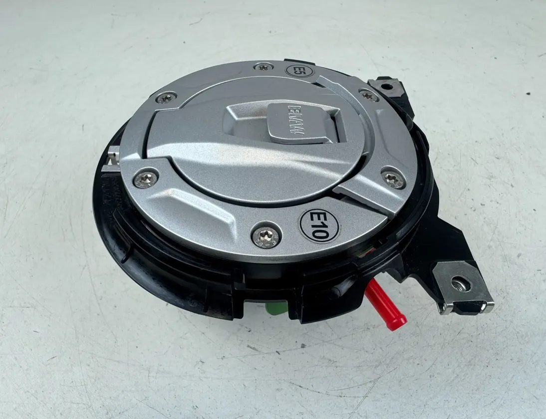 BMW R 1300 GS Fuel cap cover lid 9829226,16119829227,46631541516,16118531632,16119829226 32205465