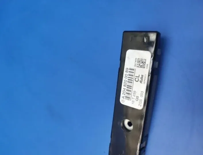 MERCEDES-BENZ C-Class W204/S204/C204 (2004-2015) Bootlid Antenna Amplifier 10T235,ZGS003,A2048200089 21209073