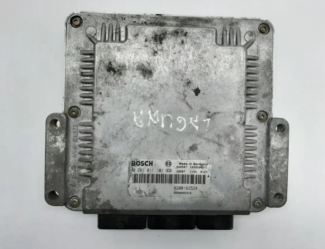 RENAULT Laguna 2 generation (2001-2007) Engine Control Unit ECU 0281011101,8200163528 12109666
