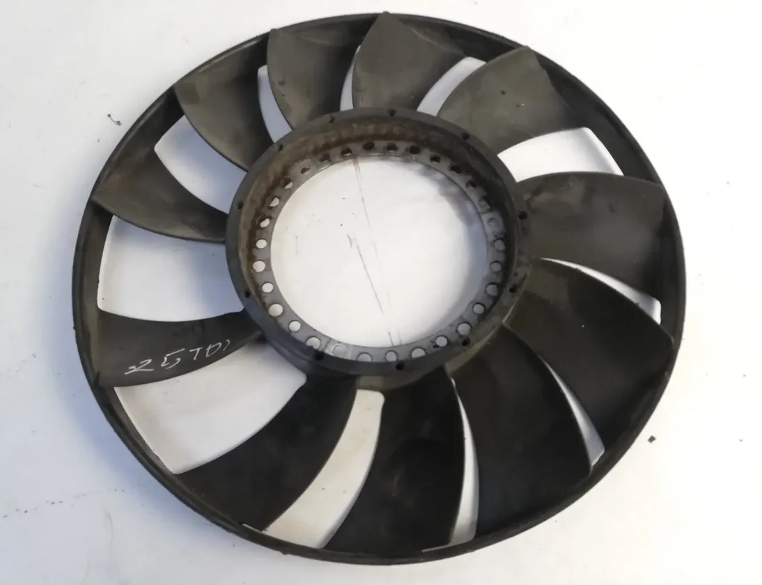 AUDI A4 B6/8E (2000-2005) Diffuser Fan 059121301a 15061075