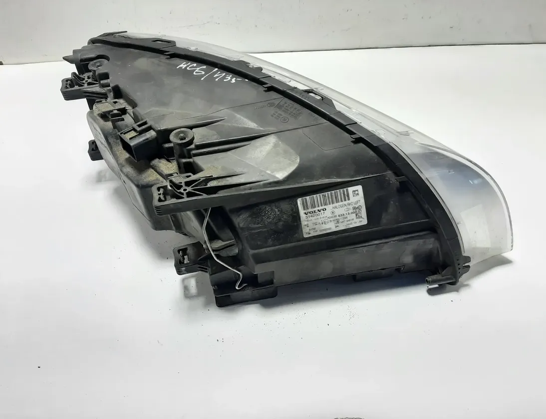 VOLVO XC70 2 generation (2000-2007) Front Left Headlight 31420017 34442984