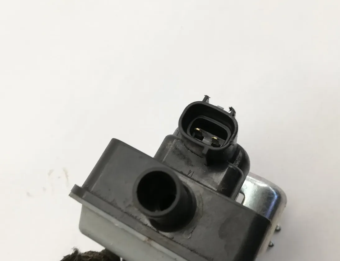 TOYOTA Yaris Cross 1 generation (2020-2023) Solenoid Valve 90910-TC005 26583532