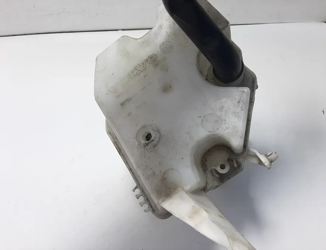 VOLVO XC70 2 generation (2000-2007) Window Washer Tank 30784233,30784234 34478634