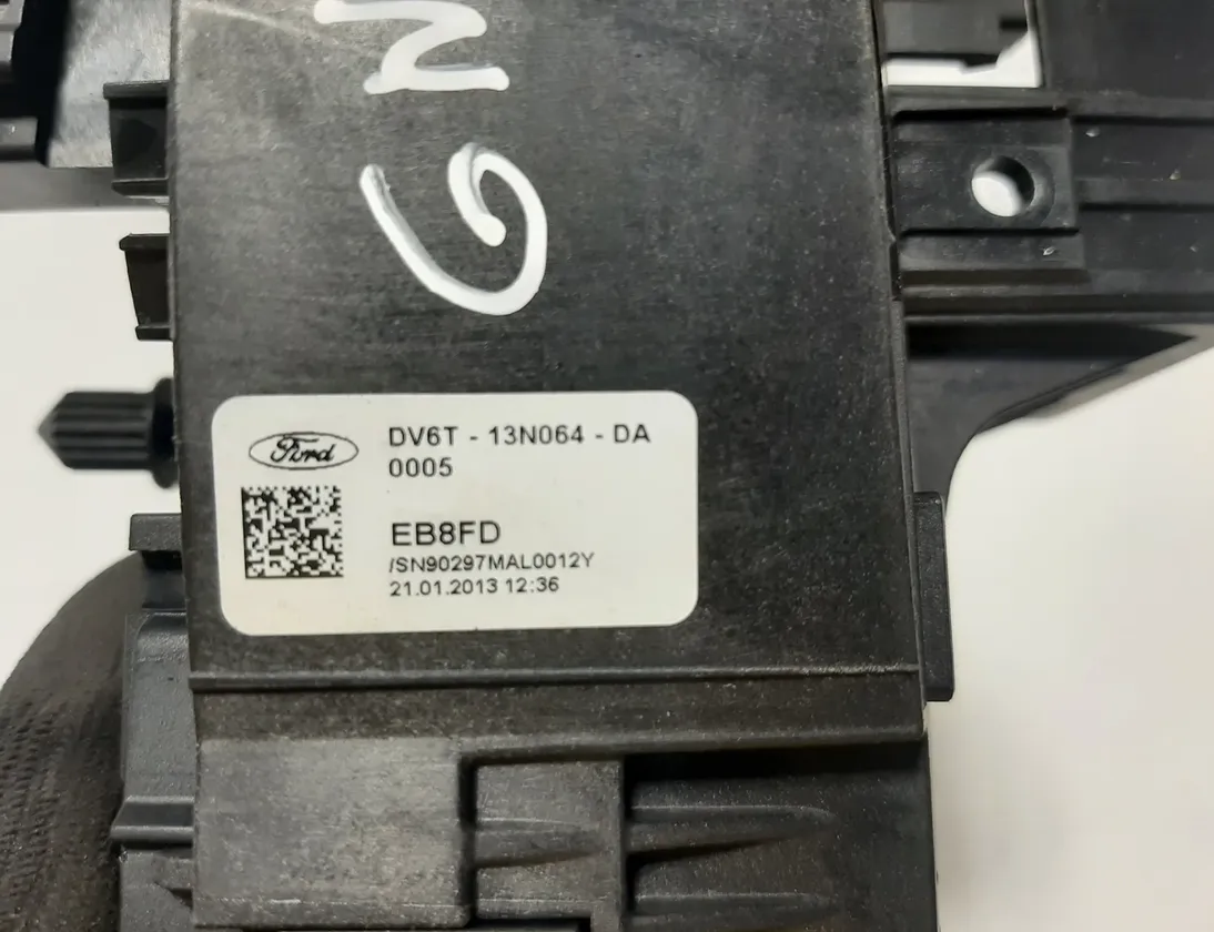 FORD Kuga 2 generation (2013-2020) Indicator Wiper Stalk Switch CV6T13335AD,BM5T14A664CD,DV6T13N064DA,DV6T3F944AA,CV6T17A553BD 31478015