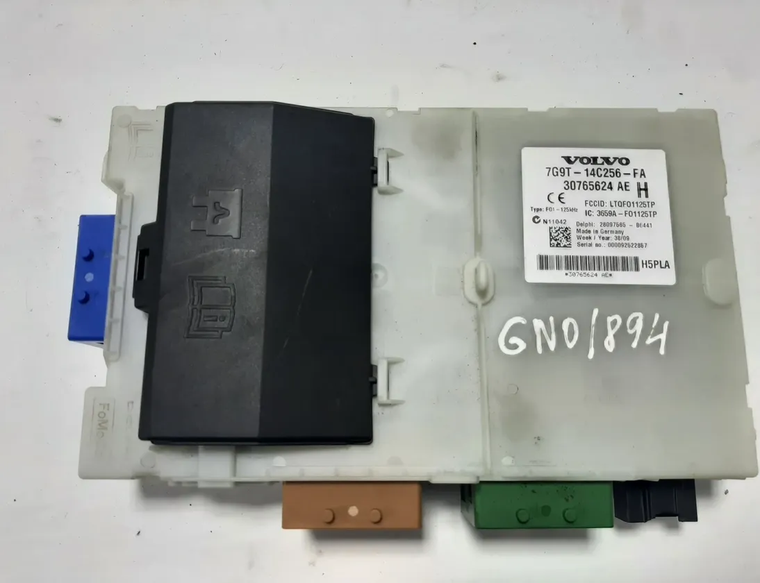 VOLVO XC60 1 generation (2008-2017) Блок предохранителей 30765624,7G9T-14C256-FA 32829615