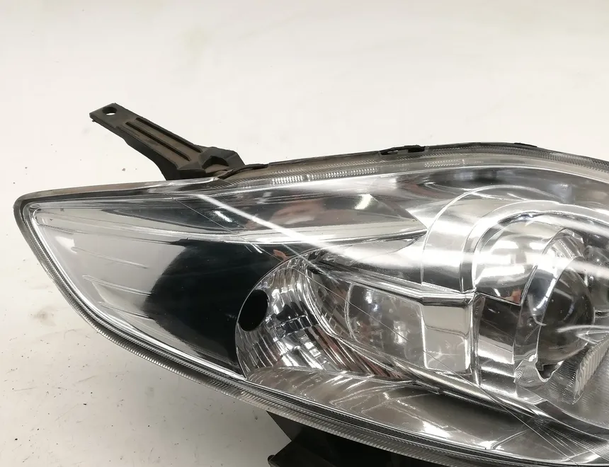 MAZDA 5 1 generation (2005-2010) Front Right Headlight HCHR-298 4221983