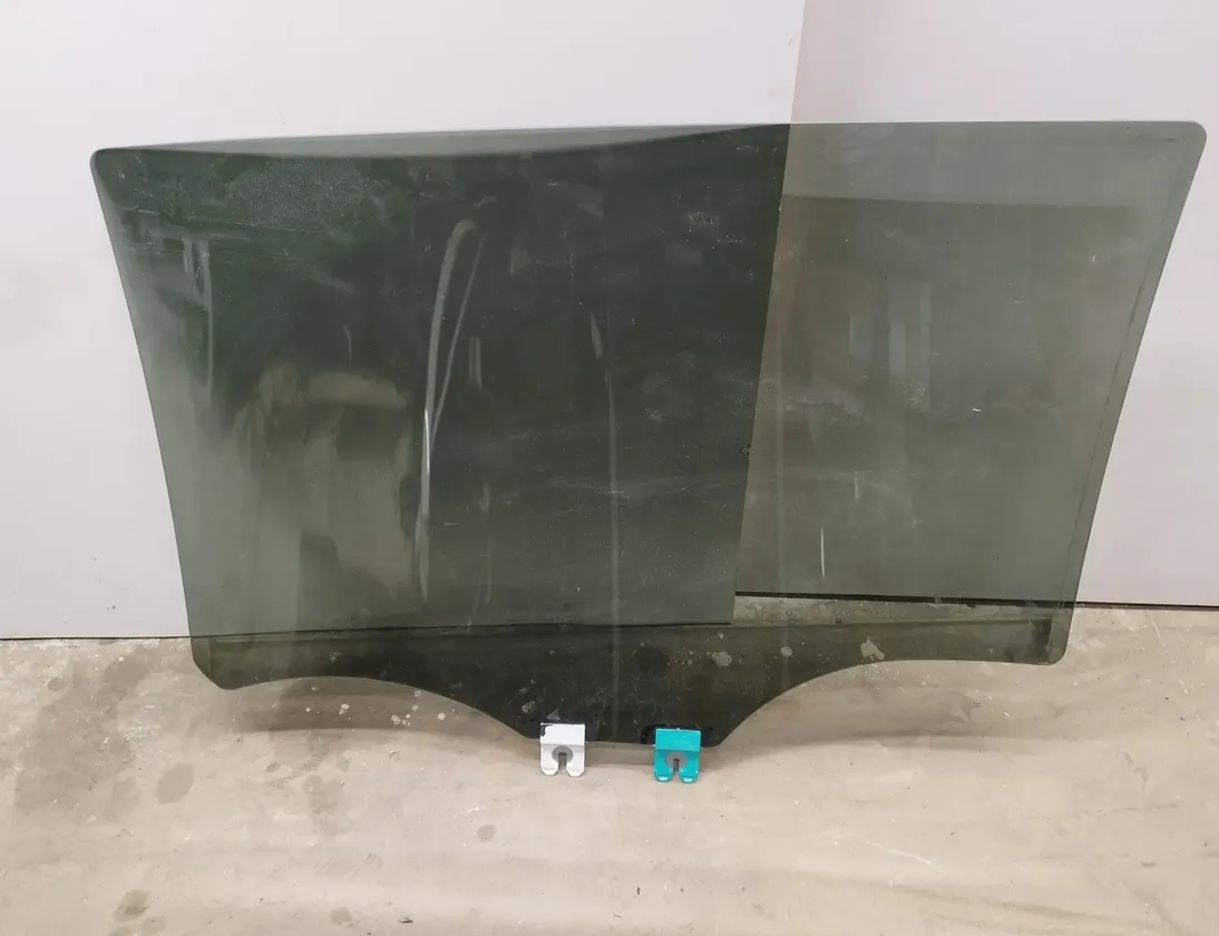 CHRYSLER Pacifica 2 generation (RU) (2016-2023) Right side sliding door glass 43R000184 34158253