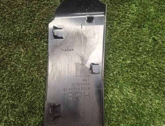 TOYOTA RAV4 5 generation (XA50) (2018-2024) Rear right lamp trim 8149742010 34254550