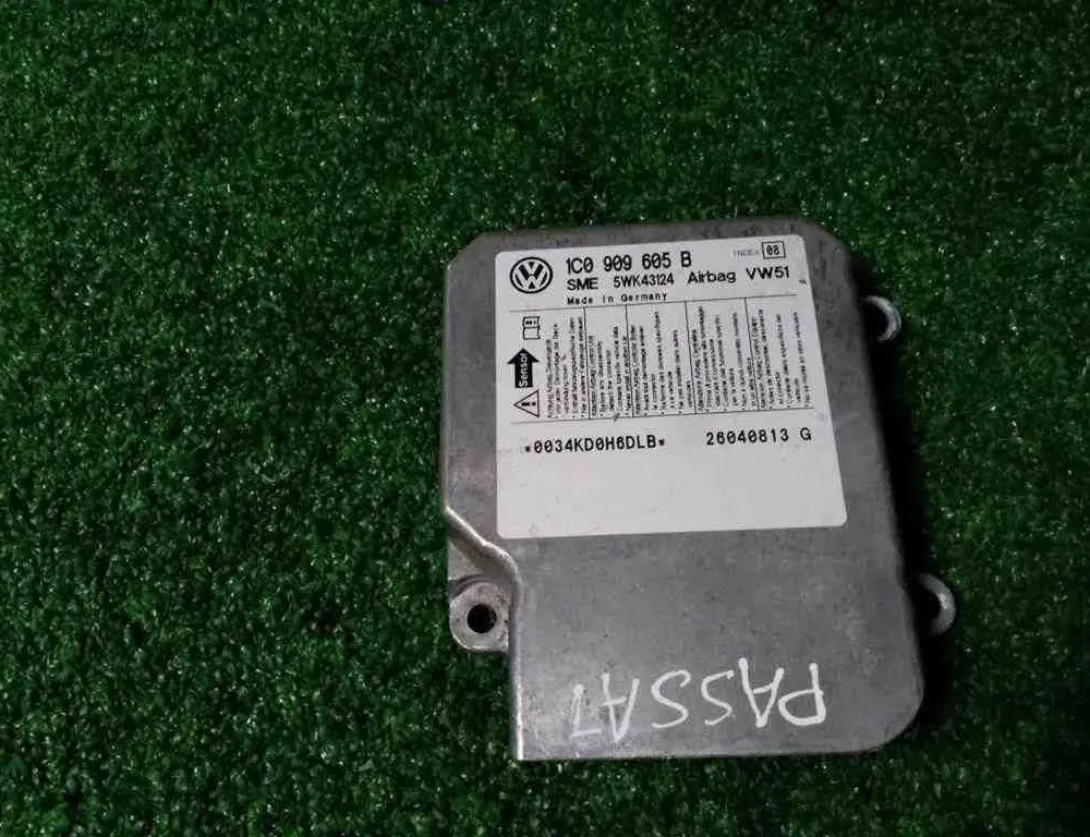 VOLKSWAGEN Passat B5 (1996-2005) SRS Control Unit 1C0909605B,5WK43124 32497903