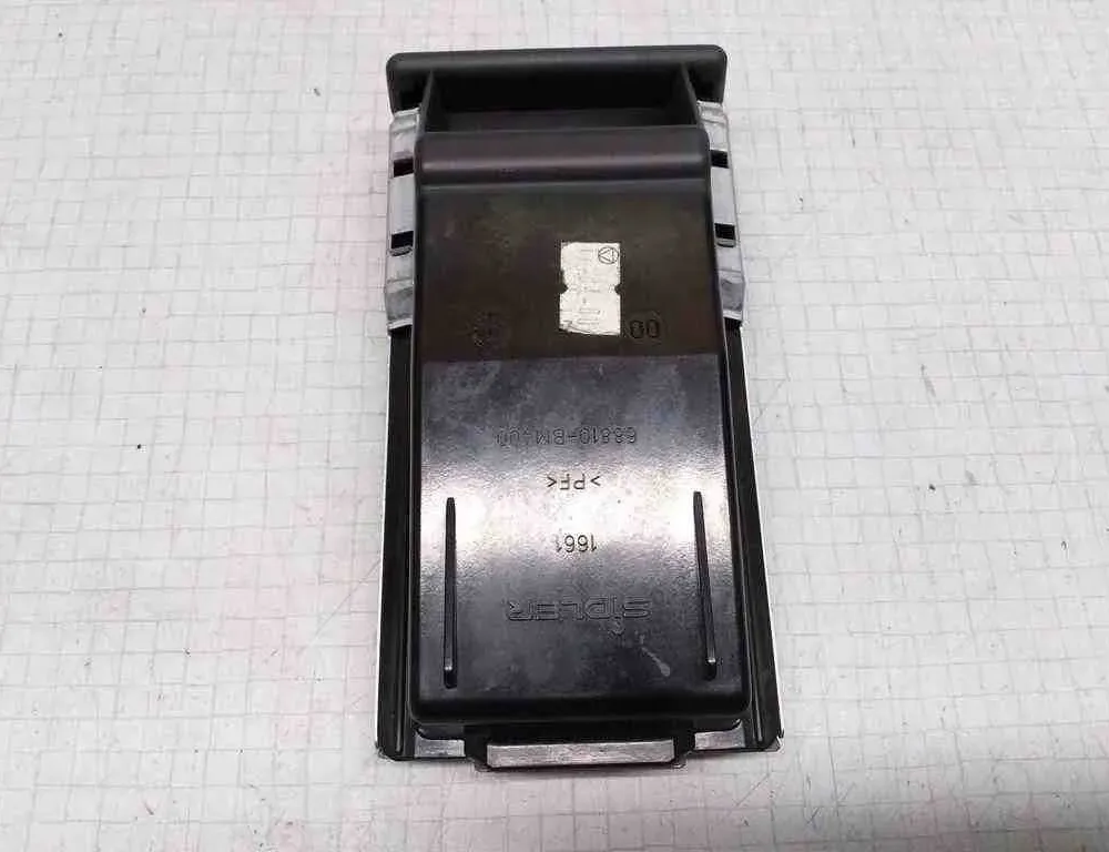 NISSAN Almera N16 (2000-2006) Ashtray 68810BM400 32510314