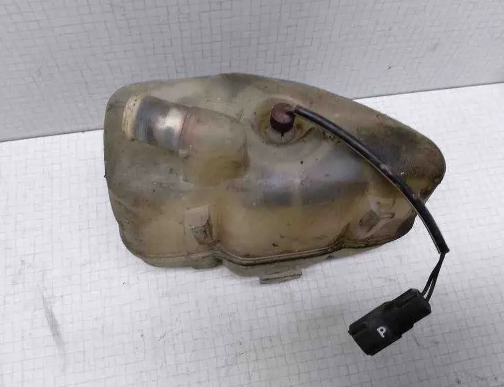 VOLVO S60 1 generation (2000-2009) Expansion Tank 8683455,8683456 32528485