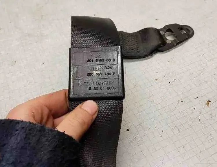 AUDI A4 B6/8E (2000-2005) Front Left Seatbelt 522012003,601916200B,8E0857705F 32529004