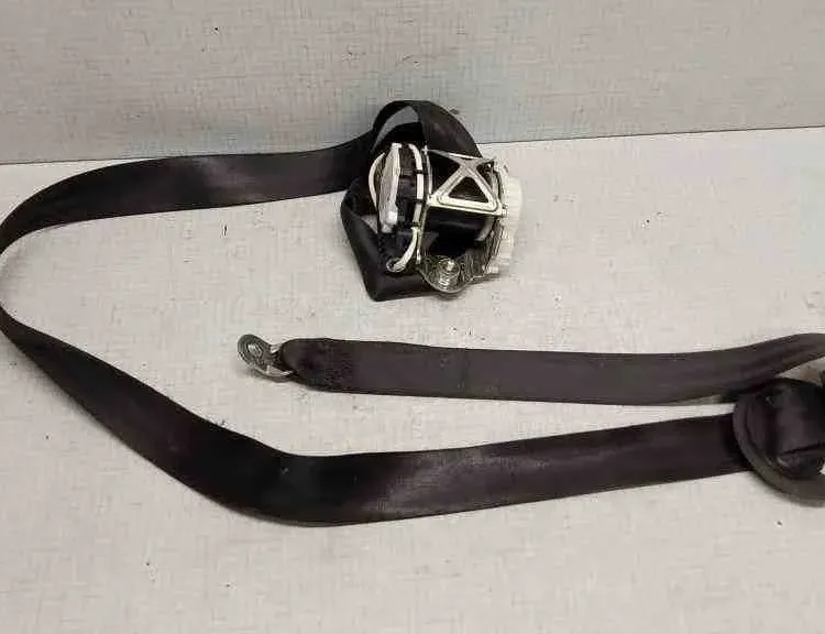 VOLKSWAGEN Passat B6 (2005-2010) Front Right Seatbelt 33048192,33046823,33042932H,YD41901206X,6X0972783,3030536,60982311,110106,1T0857731,3C1857705F 32537784