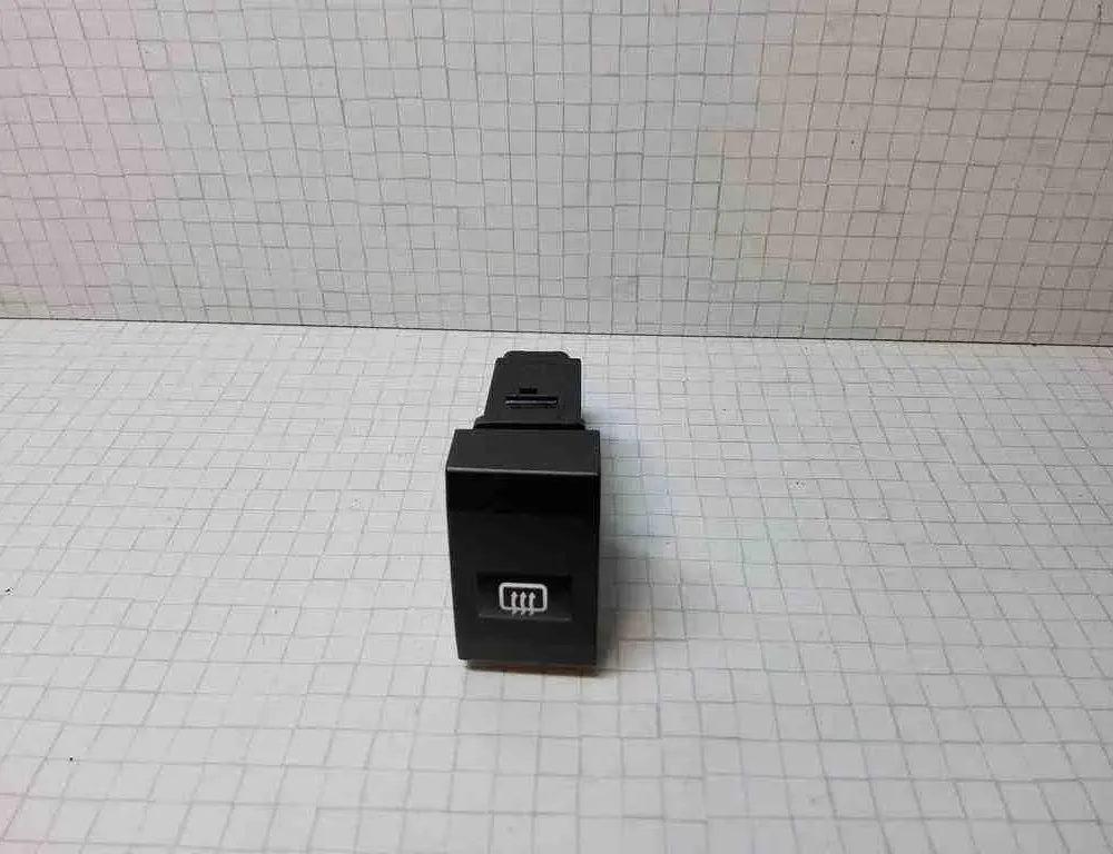 KIA Sorento 1 generation (2002-2011) Кнопка обогрева лобового стекла 864W030002 32544639