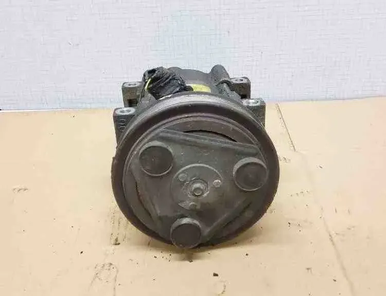 FORD USA Focus 1 generation (1998-2010) Hасос кондиционера 19D629 32566525
