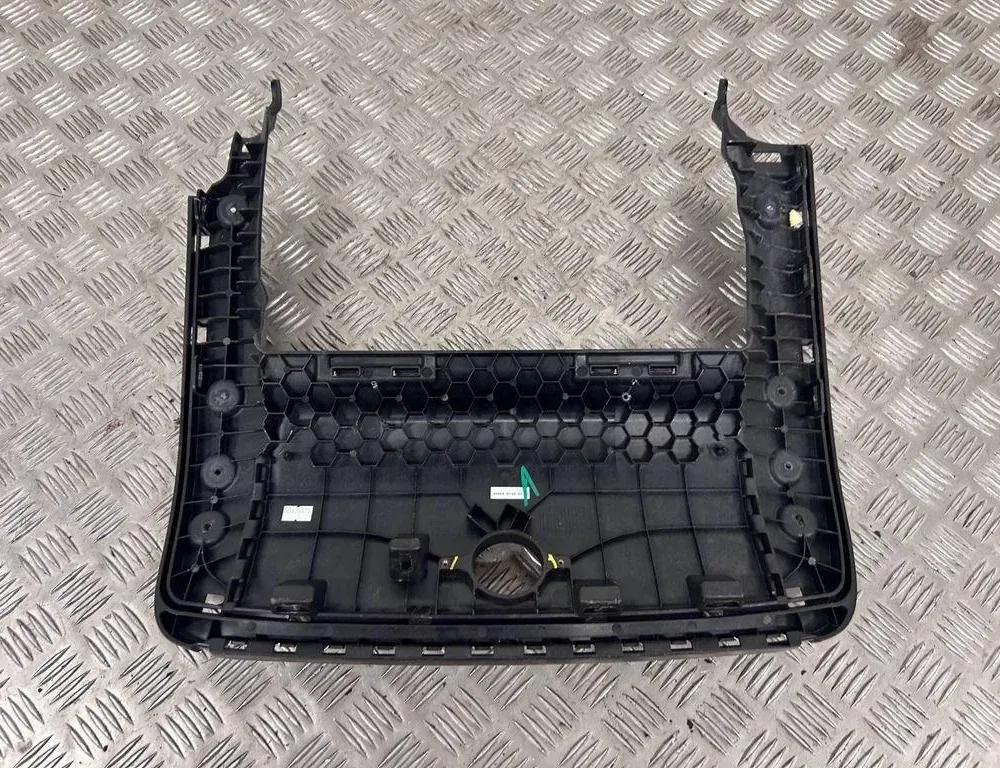 TESLA Model X 1 generation (2015-2024) Другие внутренние детали P106655300A 36289832