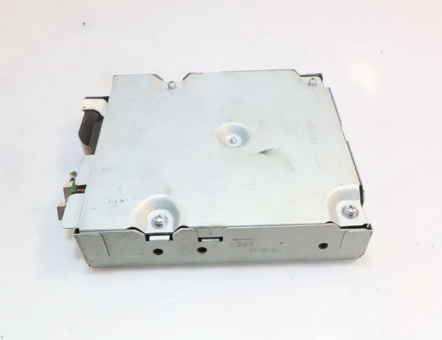 AUDI A8 D3/4E (2002-2010) Camera control unit 32945371