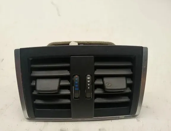 BMW 4 Series F32/F33/F36 (2013-2020) Задняя воздушная решётка 9333675 33195366