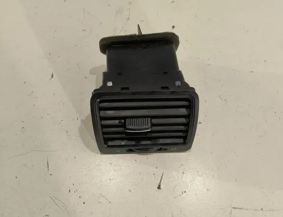 VOLKSWAGEN Golf 5 generation (2003-2009) Center console air vents 1K0819709 33199770