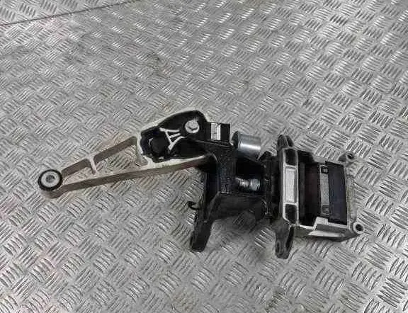 LAND ROVER Discovery Sport 1 generation (2014-2024) Передняя подушка двигателя L8D26P096AA 32424692