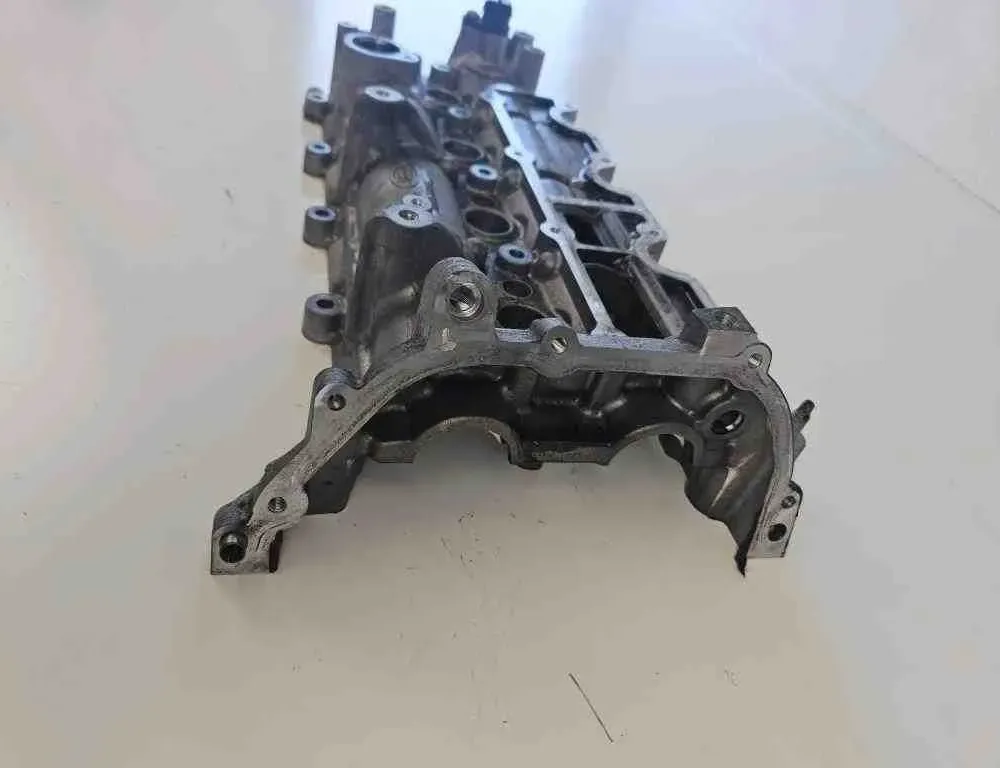 LAND ROVER Range Rover Sport 2 generation (2013-2022) Valve Cover G4D36J011 32433608