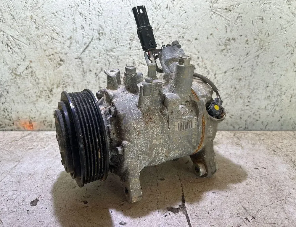 BMW 4 Series F32/F33/F36 (2013-2020) Hасос кондиционера 9330831 35038467